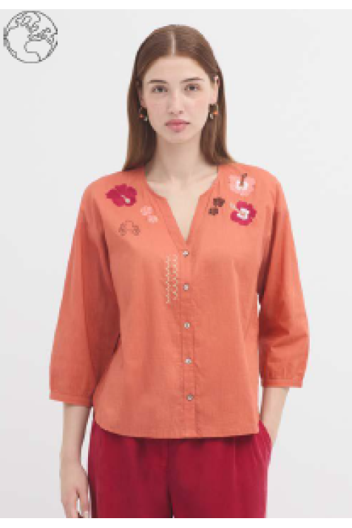  Blusa bordada